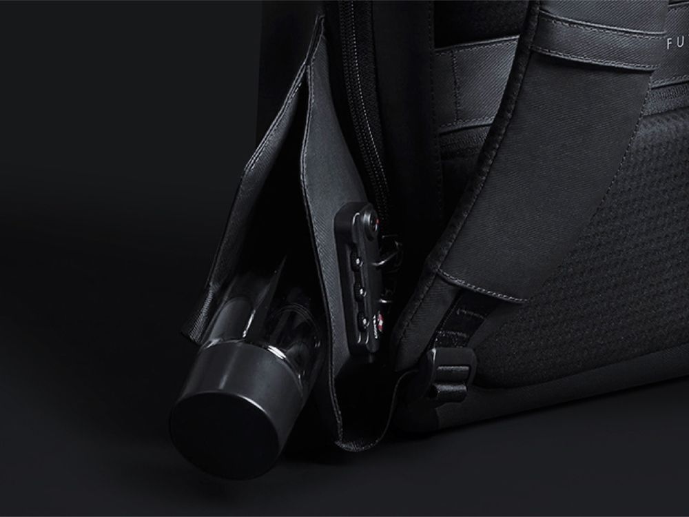 Водостойкий антикражный рюкзак Hipack для ноутбука 15.6", черный