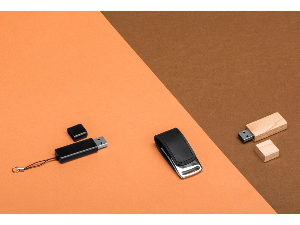 USB-флешка на 16 Гб «Woody» с магнитным колпачком