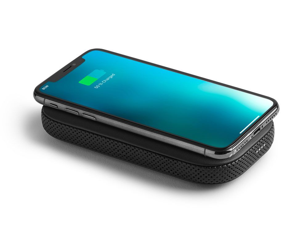 Внешний аккумулятор с беспроводной колонкой Powersound, черный